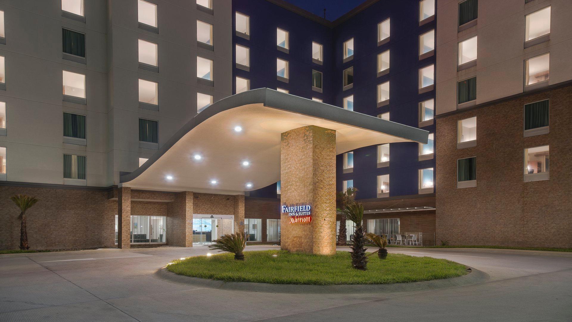 Fairfield Inn & Suites By Marriott Коацакоалькос Экстерьер фото